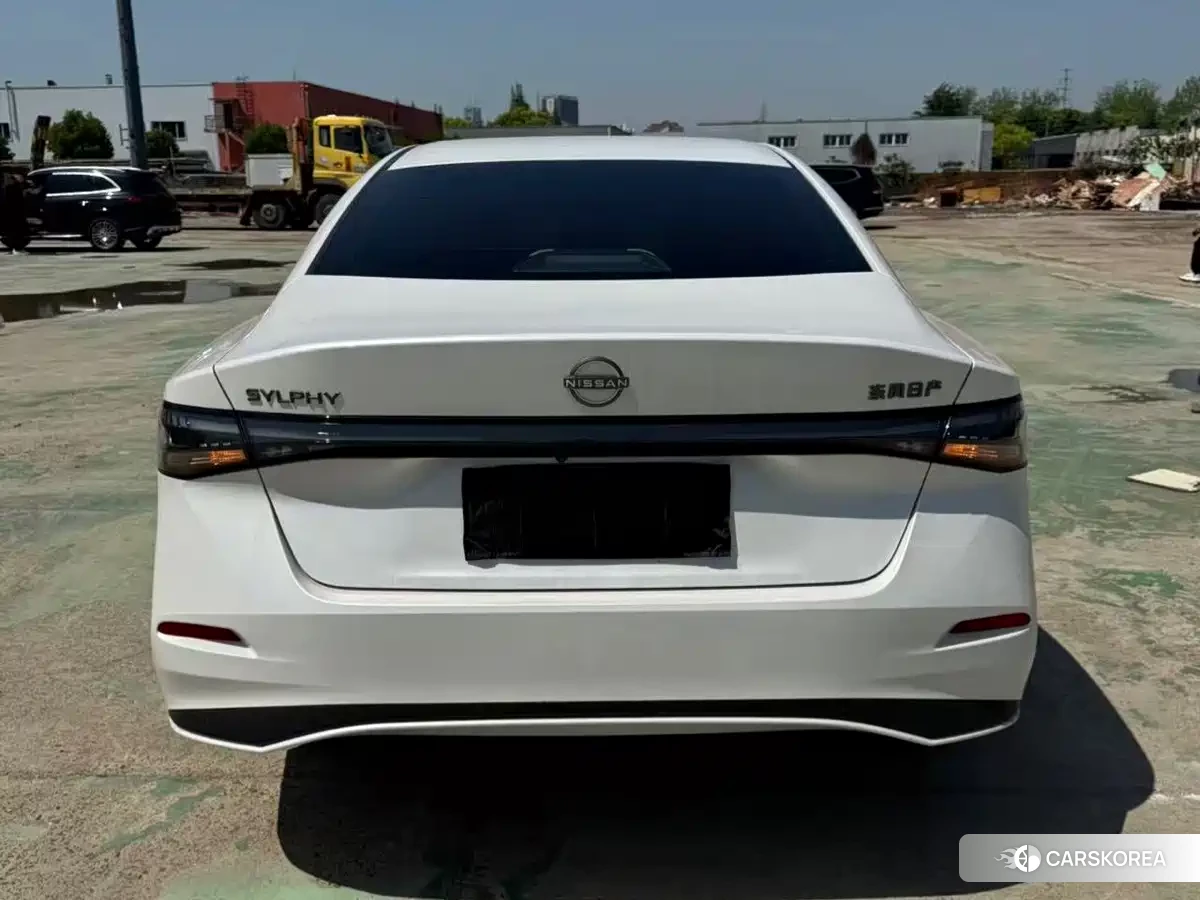 Nissan Sylphy 2026 Белый из Китая, фото 6