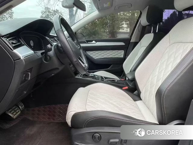 Volkswagen Magotan 2023 Черный из Китая, фото 6