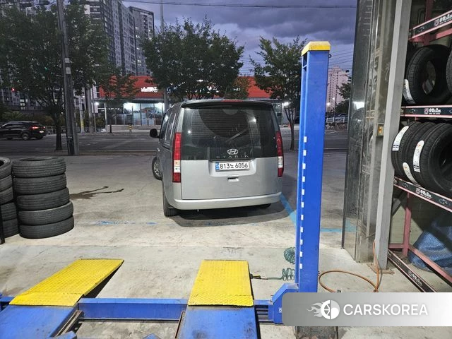 Hyundai Staria 2023 Серебряный из Кореи, фото 6