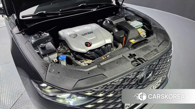 Hyundai The New Grandeur IG Hybrid id 5028763 из Кореи 35