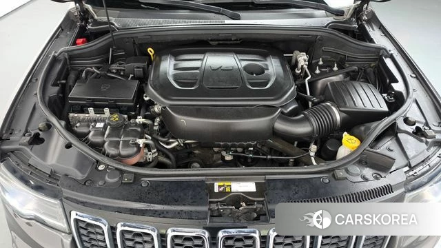 Jeep Grand Cherokee id 5003522 из Кореи 31