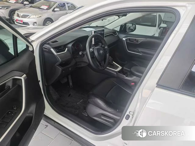 Toyota Wildlander 2022 Белый из Китая, фото 6