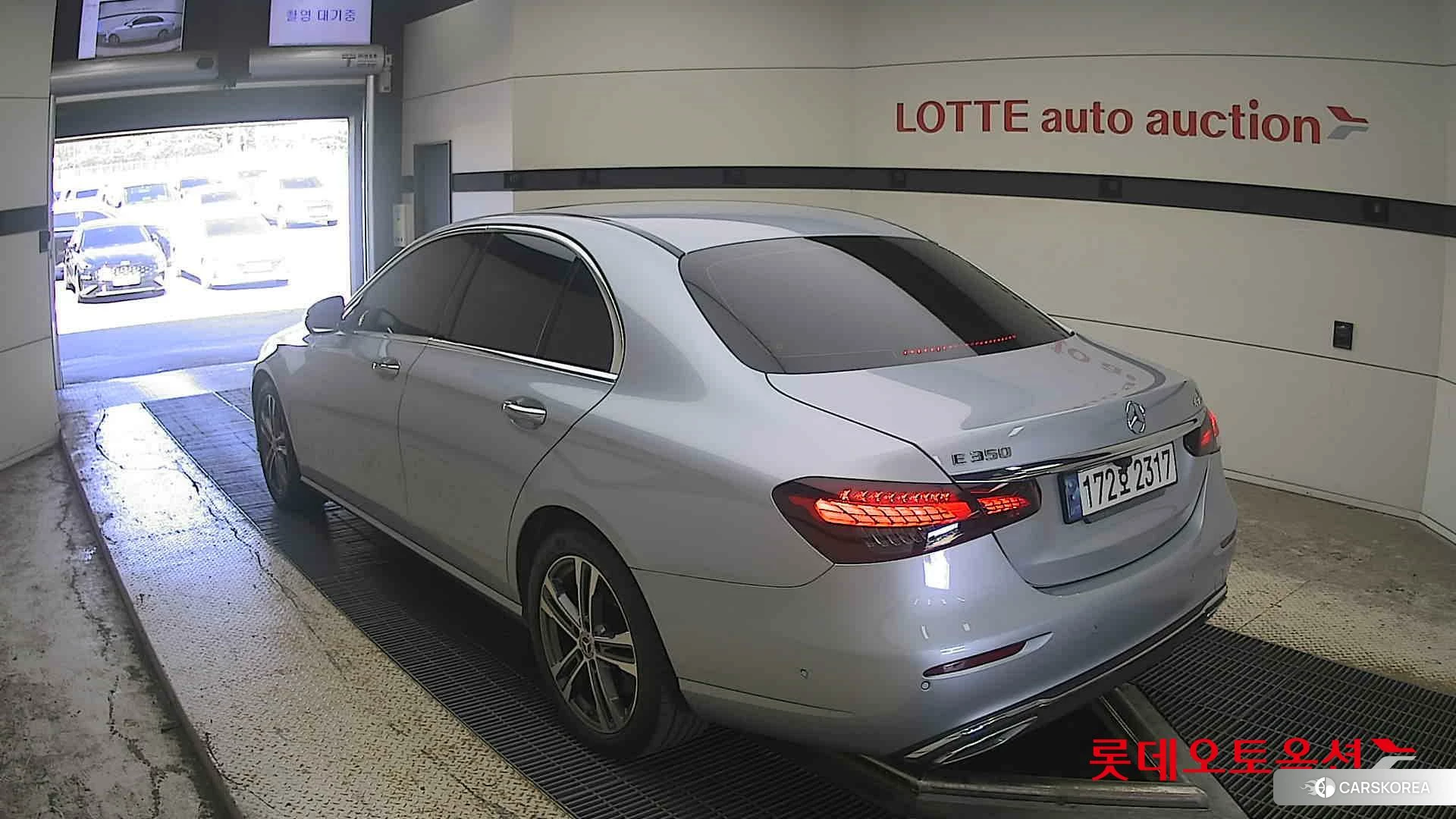 Mercedes-Benz Mercedes-Benz E350 4MATIC id 4989966 из Кореи 33