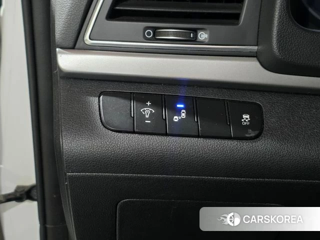 Hyundai Avante AD id 5024063 из Кореи 12