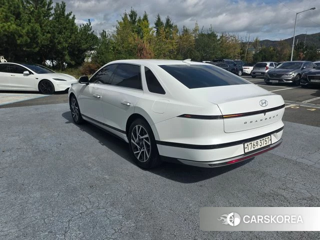 Hyundai Grandeur (GN7) id 5027201 из Кореи 12