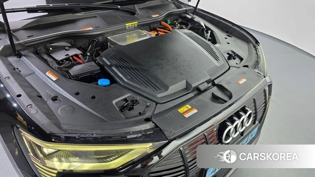 Audi e-Tron id 4992189 из Кореи 35