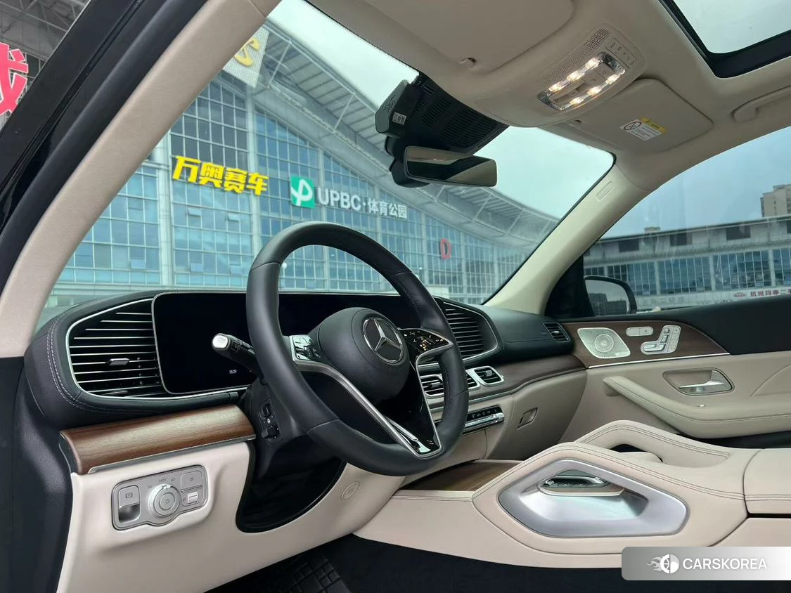 Mercedes-Benz GLE 2023 Черный из Китая, фото 6