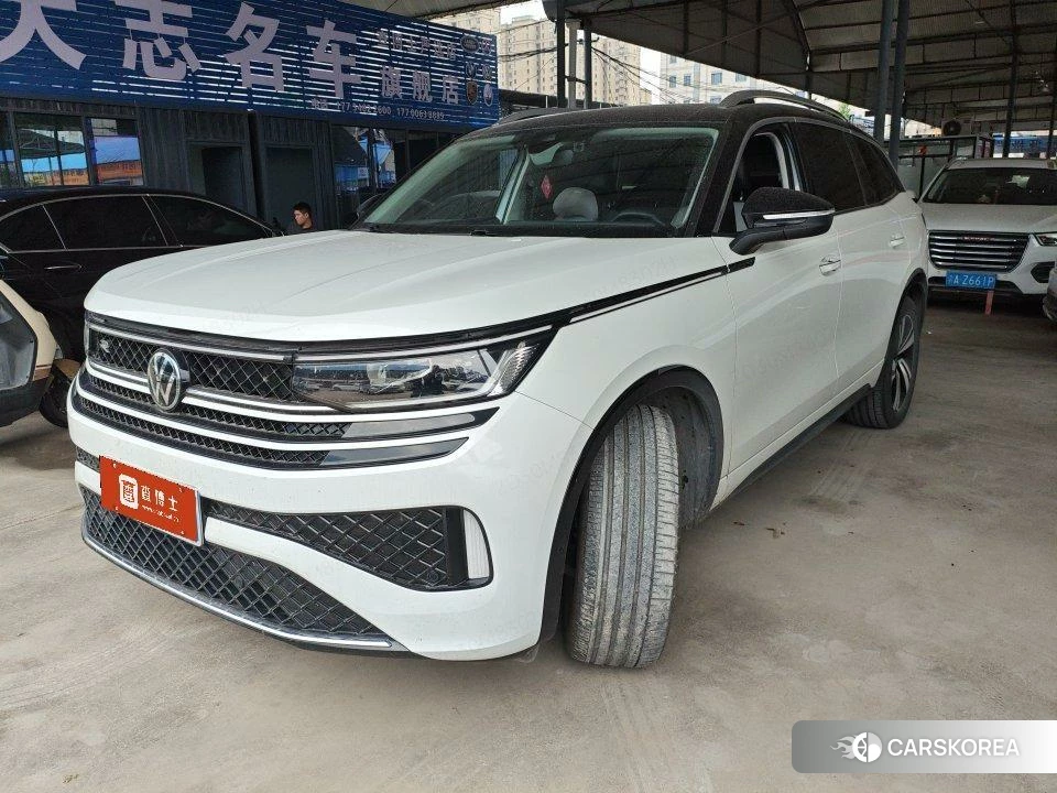 Volkswagen Tavendor 2022 Белый из Китая, фото 6