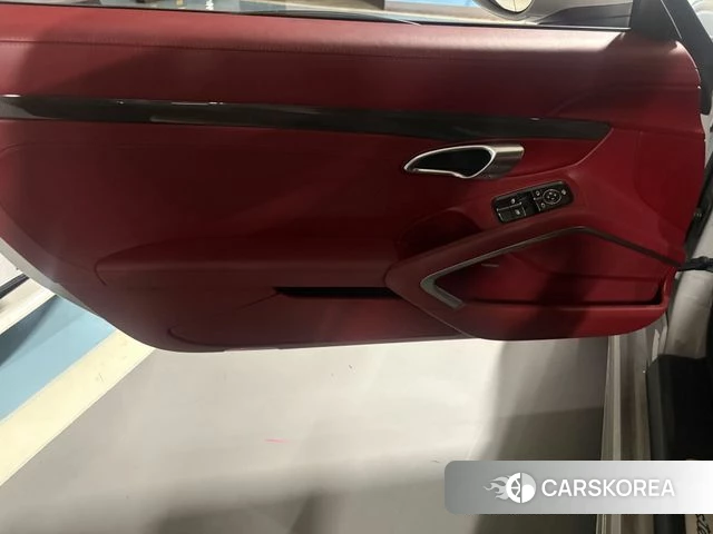 Porsche 718 Boxster id 4754645 из Кореи 6