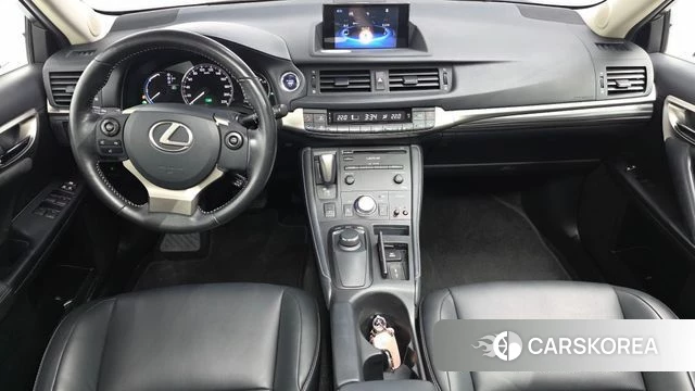 Lexus CT200h id 4944349 из Кореи 26