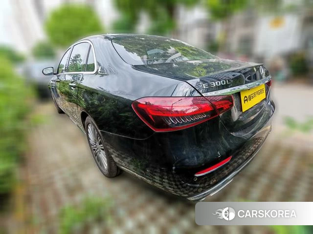 Mercedes-Benz E-Class 2022 Черный из Китая, фото 6