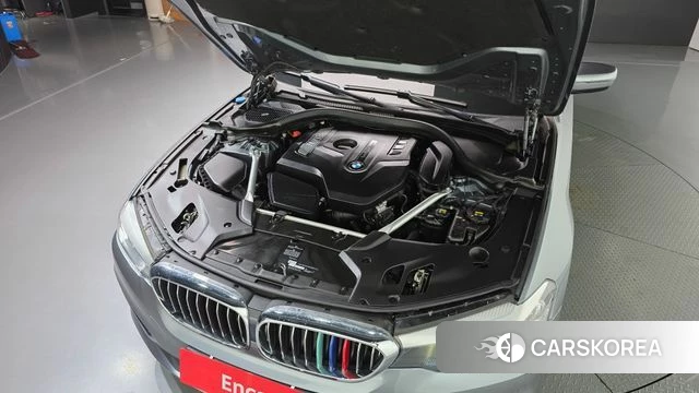 BMW 5 Series (G30) id 5048552 из Кореи 32