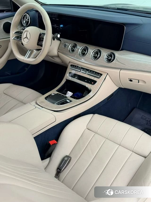 Mercedes-Benz E-Class 2023 Темно-серый из Китая, фото 6