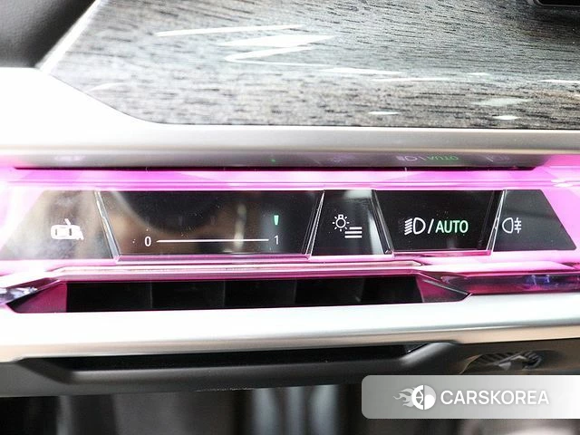 BMW 7 Series (G70) id 4947115 из Кореи 16