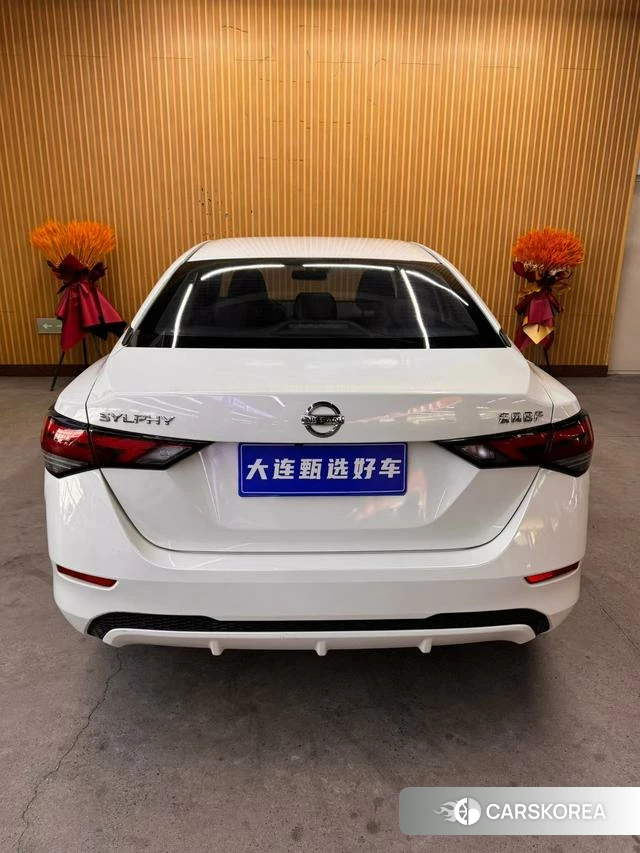 Nissan Sylphy 2021 Белый из Китая, фото 6