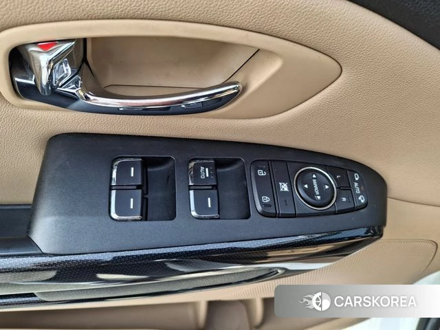 Kia The New Carnival id 4197277 из Кореи 16