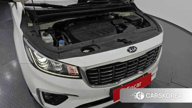 Kia The New Carnival id 5042156 из Кореи 29