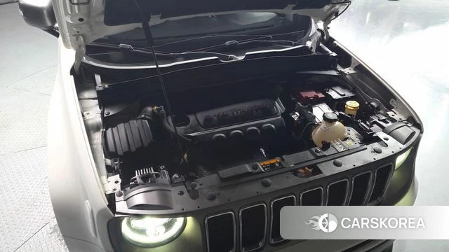 Jeep Renegade id 4661794 из Кореи 27