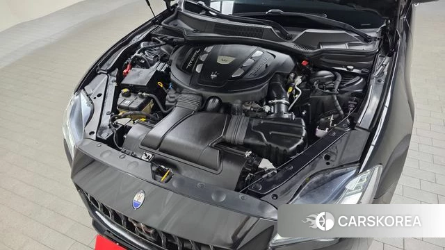 Maserati Quattroporte id 4895685 из Кореи 29
