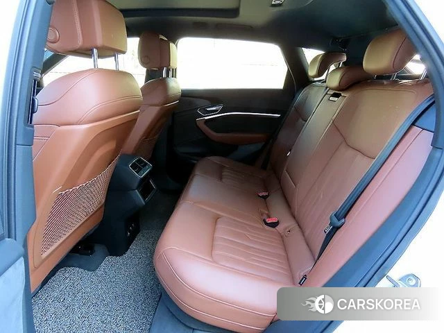 Audi e-Tron id 4966361 из Кореи 15