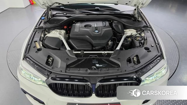BMW 5 Series (G30) id 4988535 из Кореи 16
