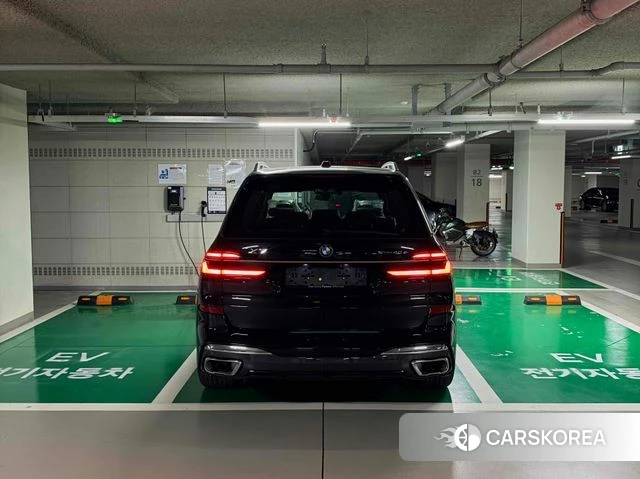 BMW X7 (G07) 2026 Черный из Кореи, фото 6