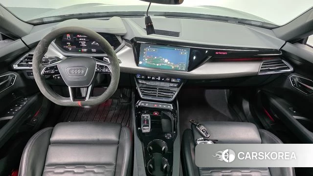 Audi e-Tron GT id 4935666 из Кореи 29