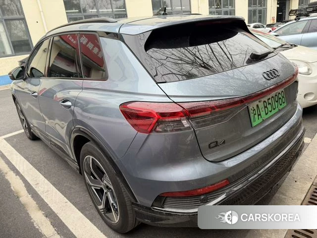 Audi Q4 2022 Синий из Китая, фото 6