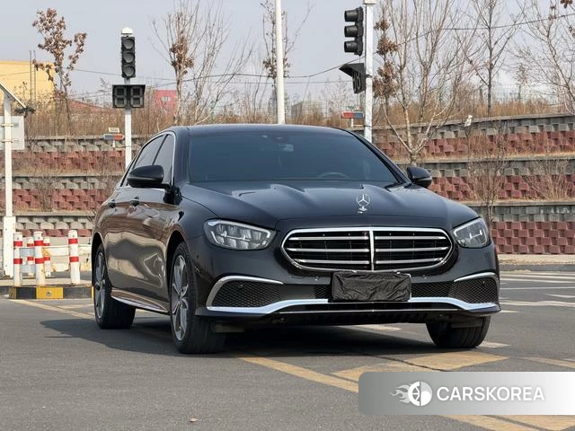 Mercedes-Benz E-Class 2024 Черный из Китая, фото 6