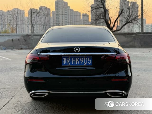 Mercedes-Benz E-Class 2021 Черный из Китая, фото 6