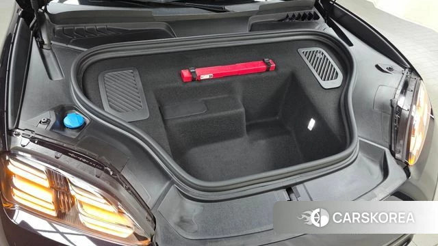 Porsche Makan EV id 4778177 из Кореи 29