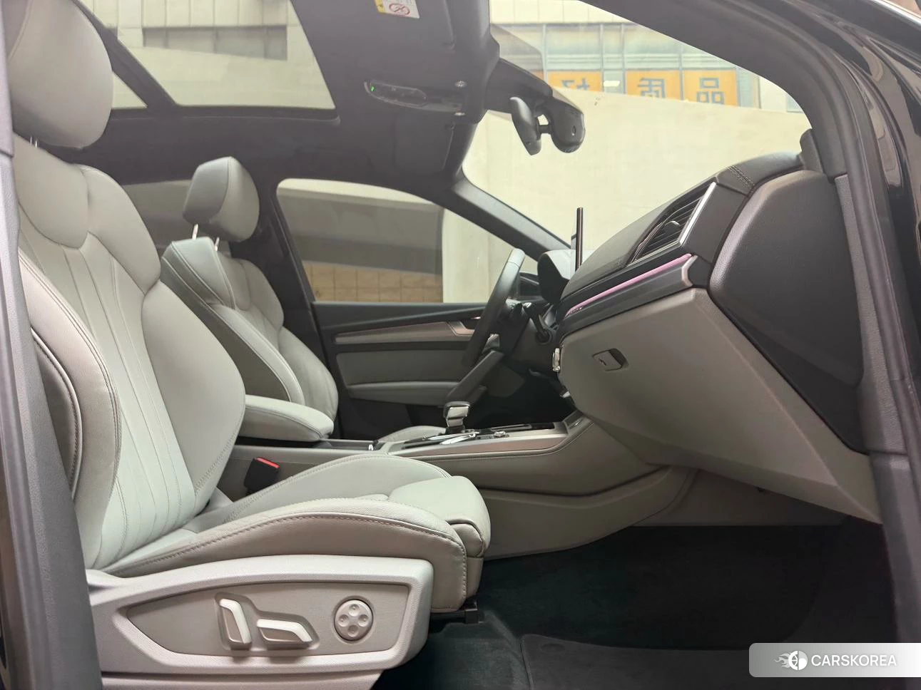 Audi Q5L 2022 Черный из Китая, фото 6