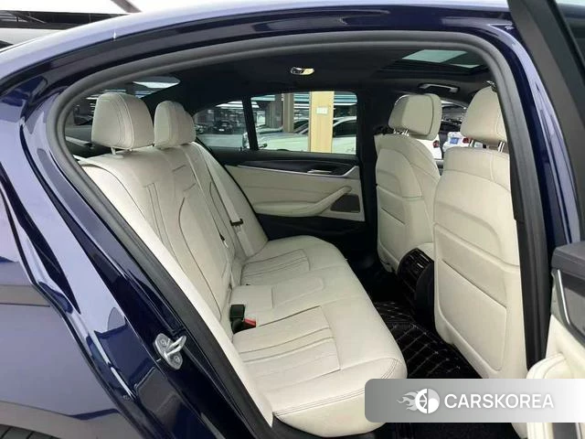 BMW 5 series 2021 Черный из Китая, фото 6