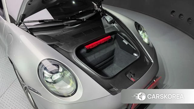 Porsche 911(992) id 4770032 из Кореи 27