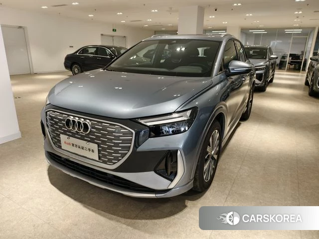 Audi Q4 2025 Синий из Китая, фото 6