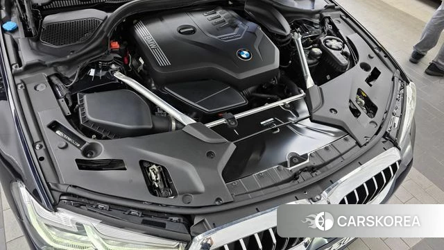 BMW 5 Series (G30) id 4976843 из Кореи 16