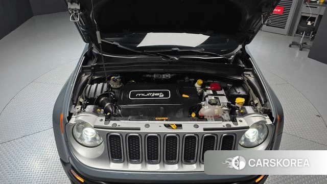 Jeep Renegade id 4998712 из Кореи 16