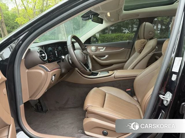 Mercedes-Benz E-Class 2022 Черный из Китая, фото 6