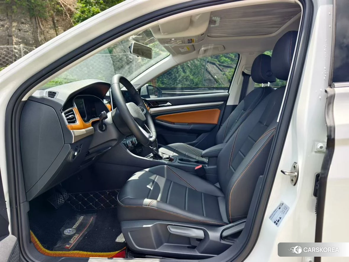 Volkswagen Bora 2024 Белый из Китая, фото 6