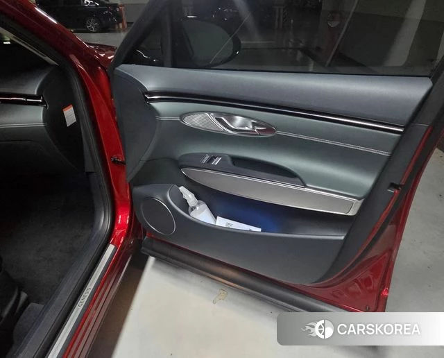 Genesis Electrified GV70 2022 Красный из Кореи, фото 6
