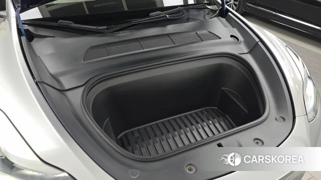 Tesla Model Y id 5040108 из Кореи 29