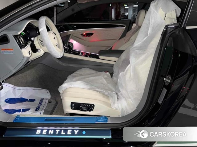 Bentley Continental GT 4th Generation 2026 Черный из Кореи, фото 6