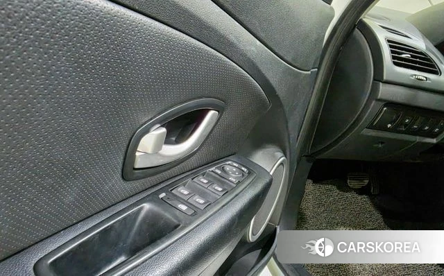 Renault Korea (Samsung) SM3 Z.E. 2018 Белый из Кореи, фото 6