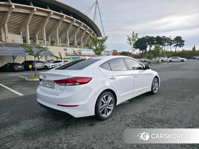 Hyundai Avante AD id 5019009 из Кореи 16