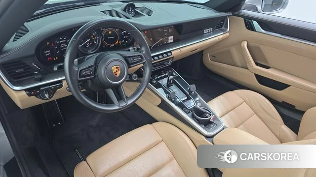 Porsche 911(992) id 4987292 из Кореи 30