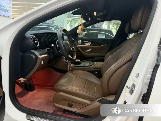 Mercedes-Benz E-Class 2023 Белый из Китая, фото 6
