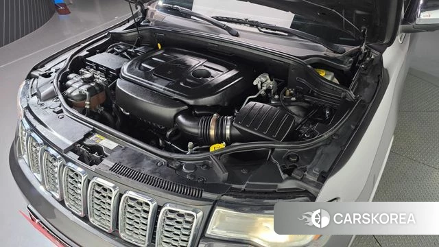 Jeep Grand Cherokee id 5048250 из Кореи 16