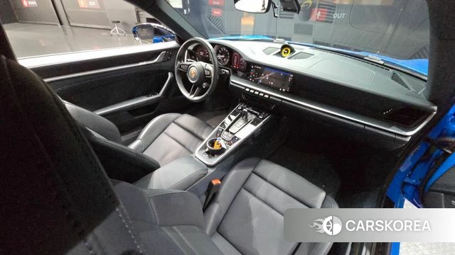 Porsche 911(992) id 5022609 из Кореи 33