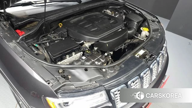 Jeep Grand Cherokee id 4959705 из Кореи 16