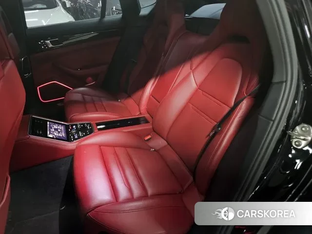 Porsche Panamera (971) 2018 Черный из Кореи, фото 6